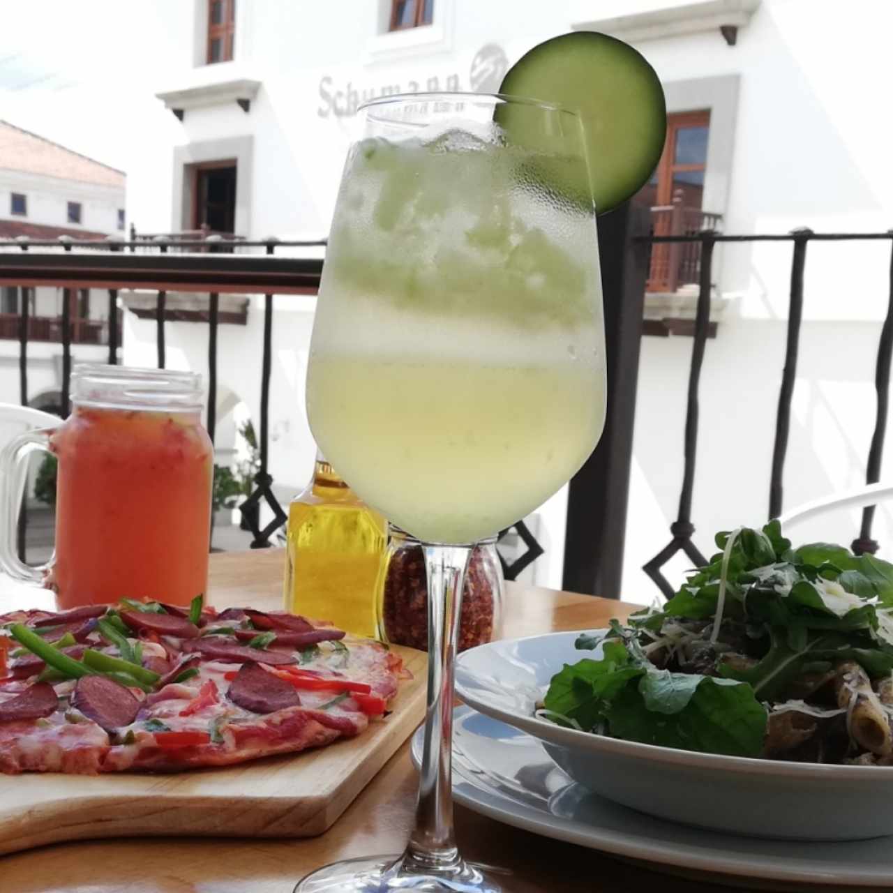 Del Horno - Mediterranean Pizza