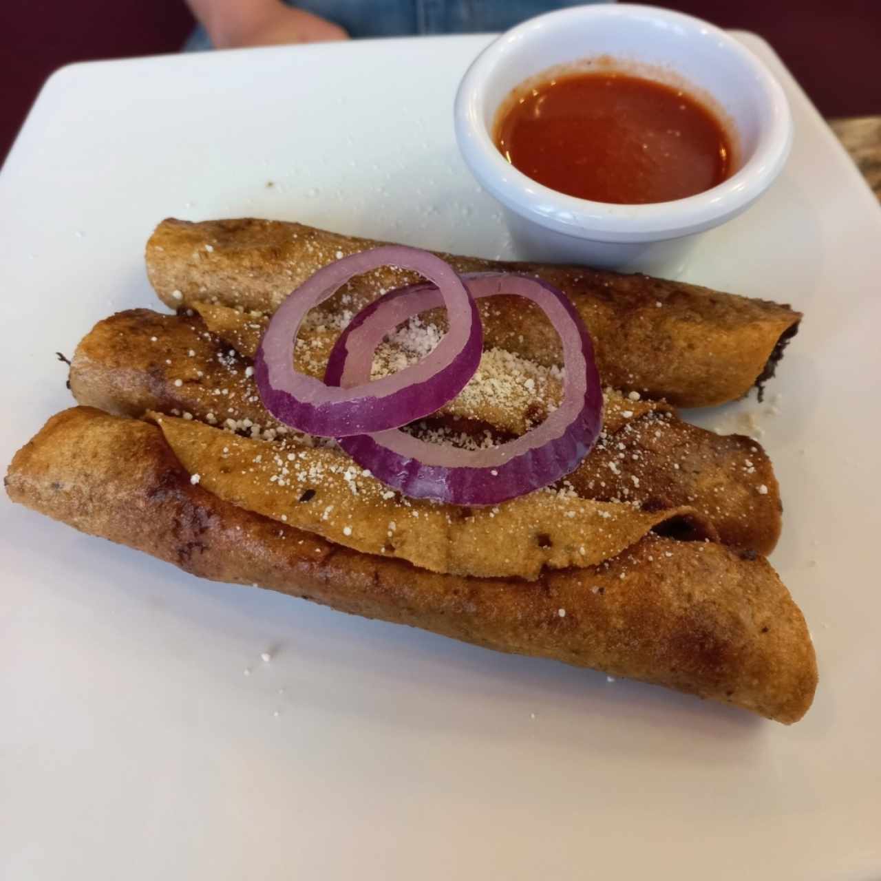 Tacos de Cerdo o Pollo
