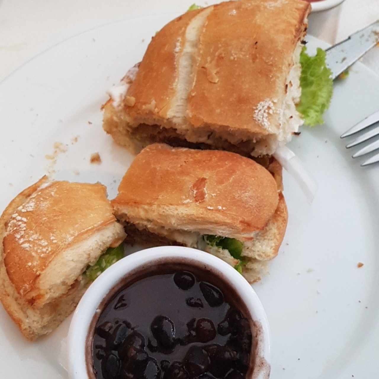 tradicional pan con Chile relleno. 