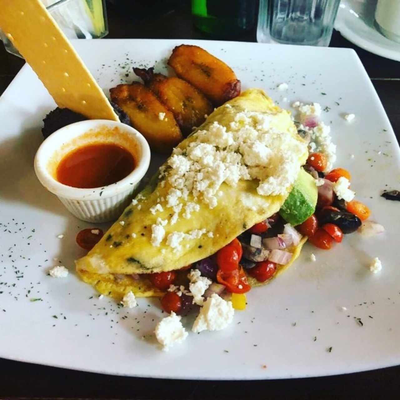 Omelet de vegetales con queso ricota