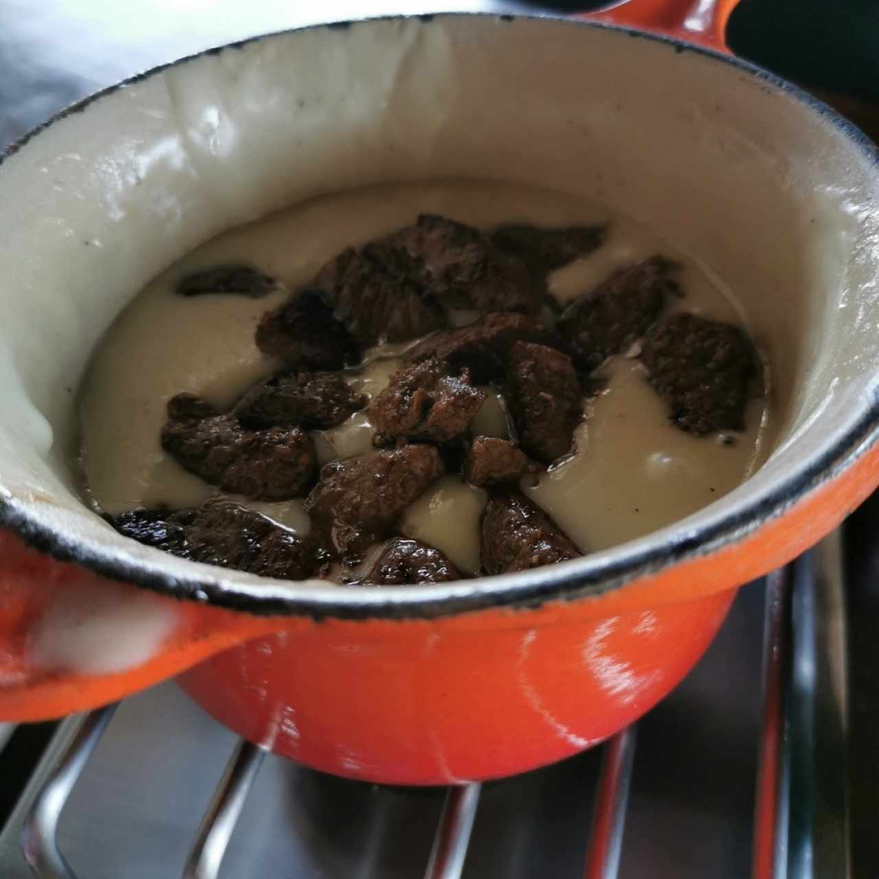 Queso con Lomito 2 P: Q.259 / 3 P: Q.335
