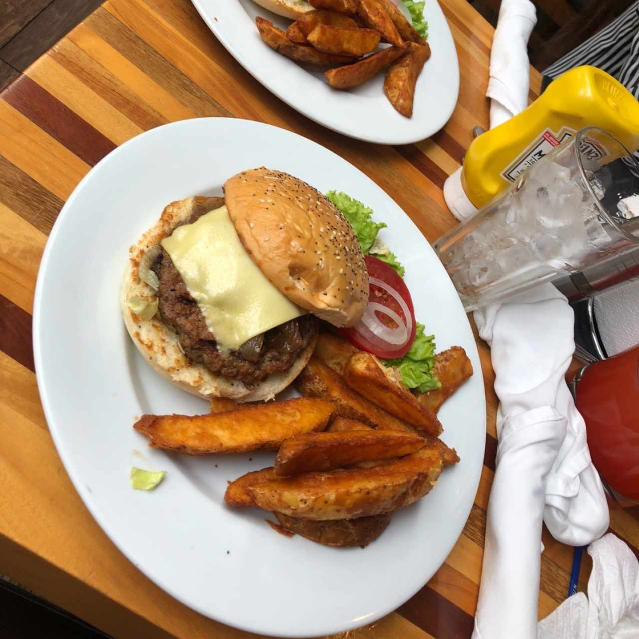 CHOFOS TEXAS RANGERS BURGER