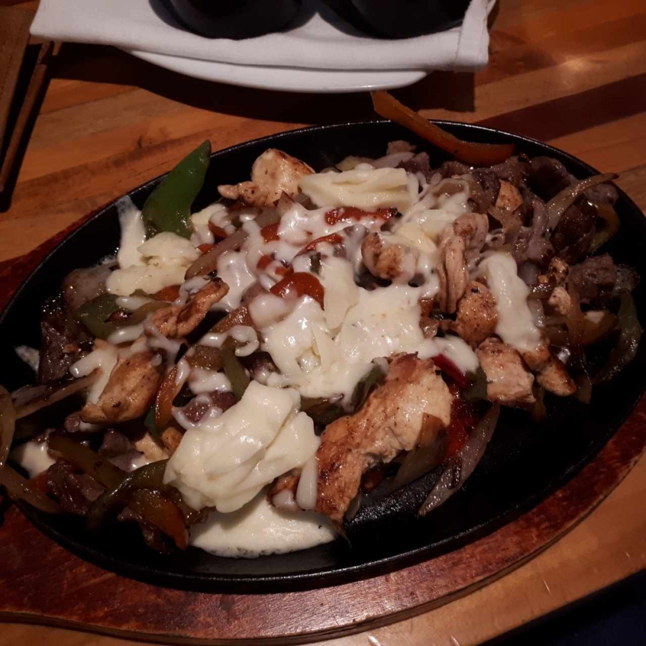MAIN PLATTERS - TEX MEX FAJITAS