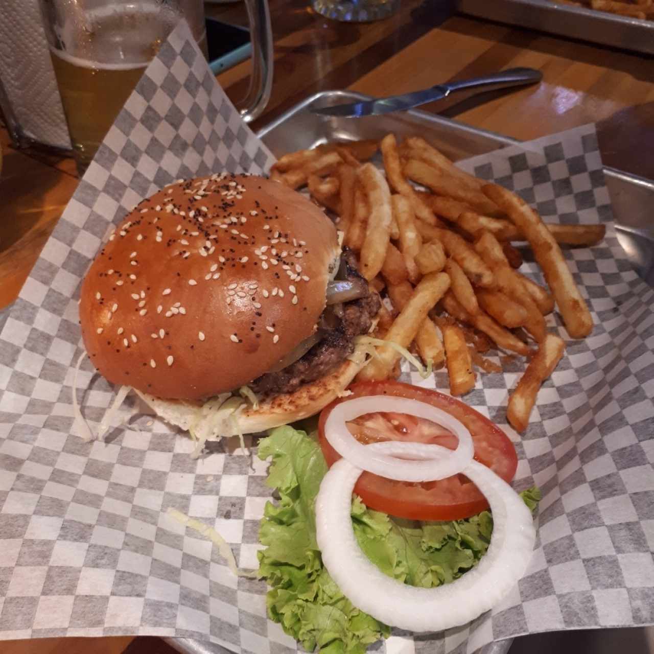 BURGER - PHILLY CHEESEBURGER