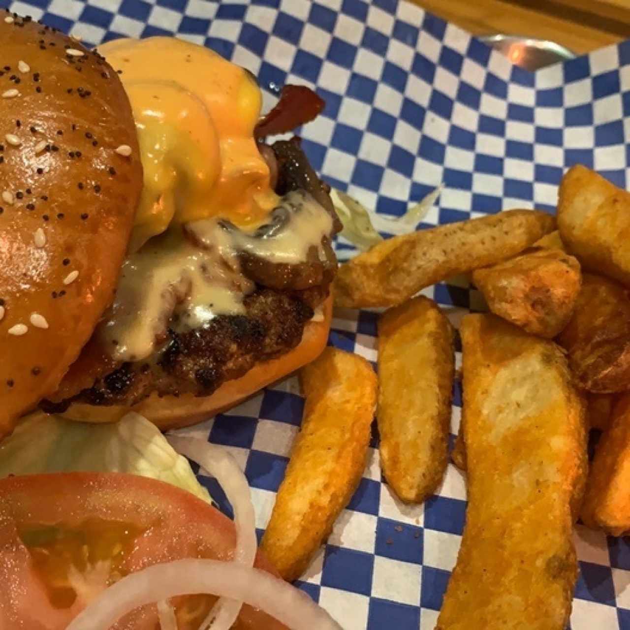 BURGER - THE CEO