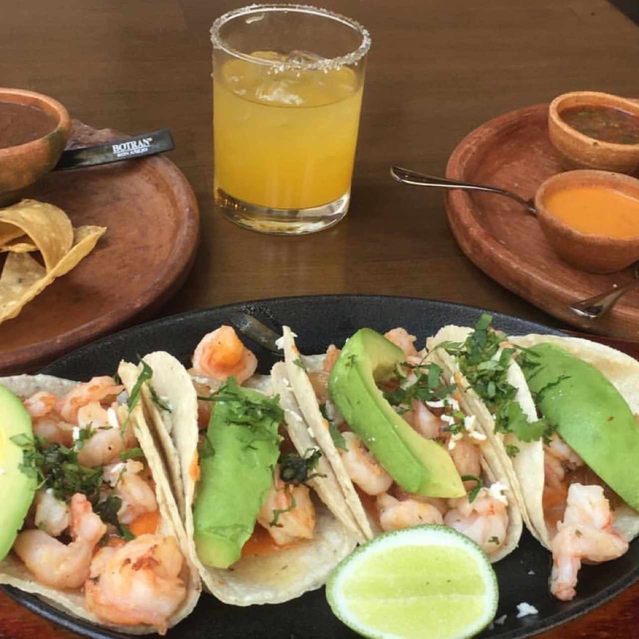 tacos de camaron con chipotle