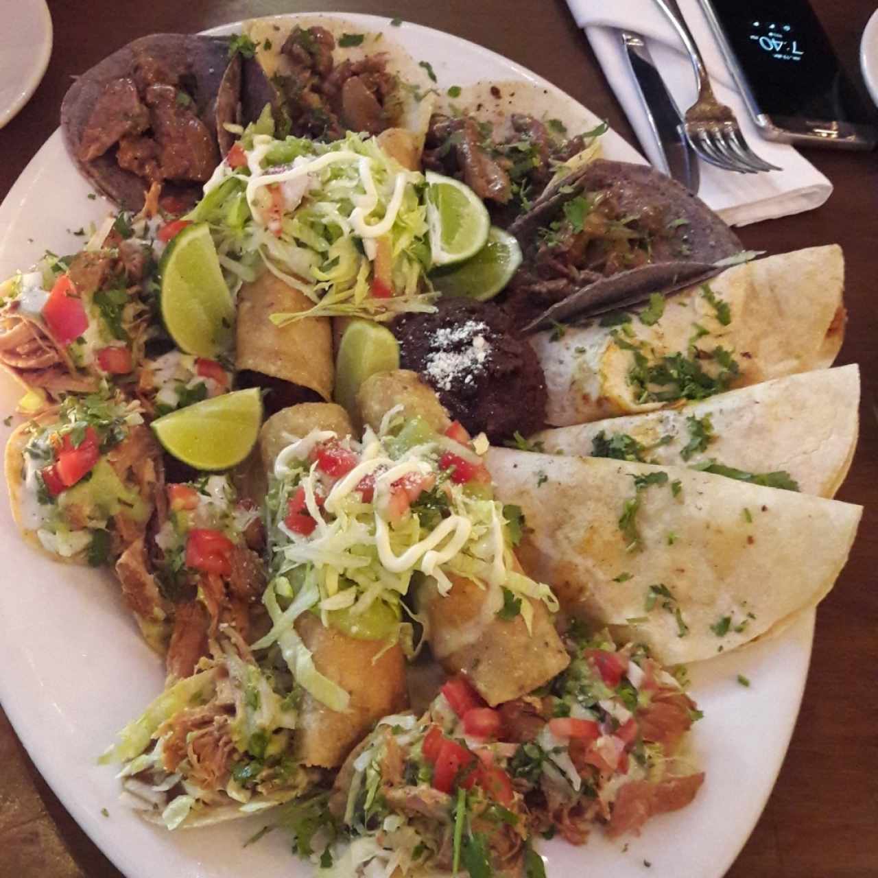 Plato mixto