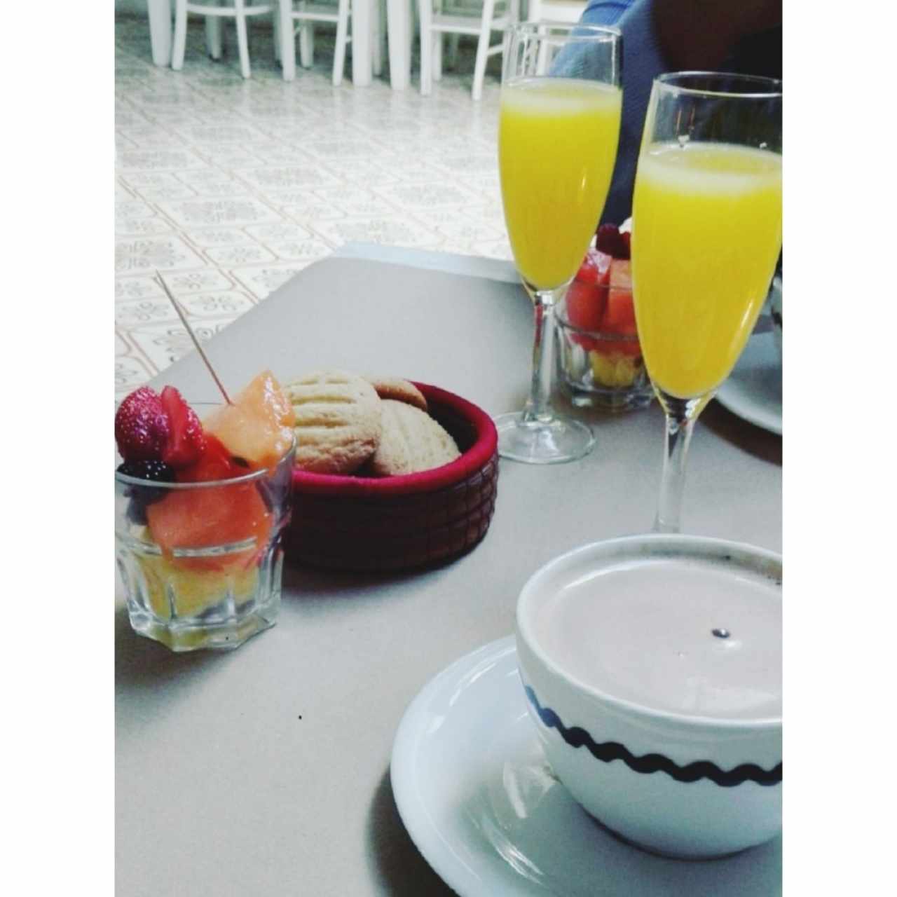café, latte. 