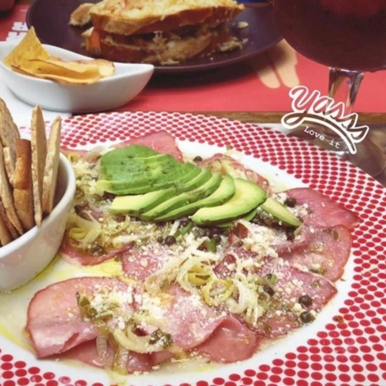 ENTRADAS - Carpaccio de Bresaola