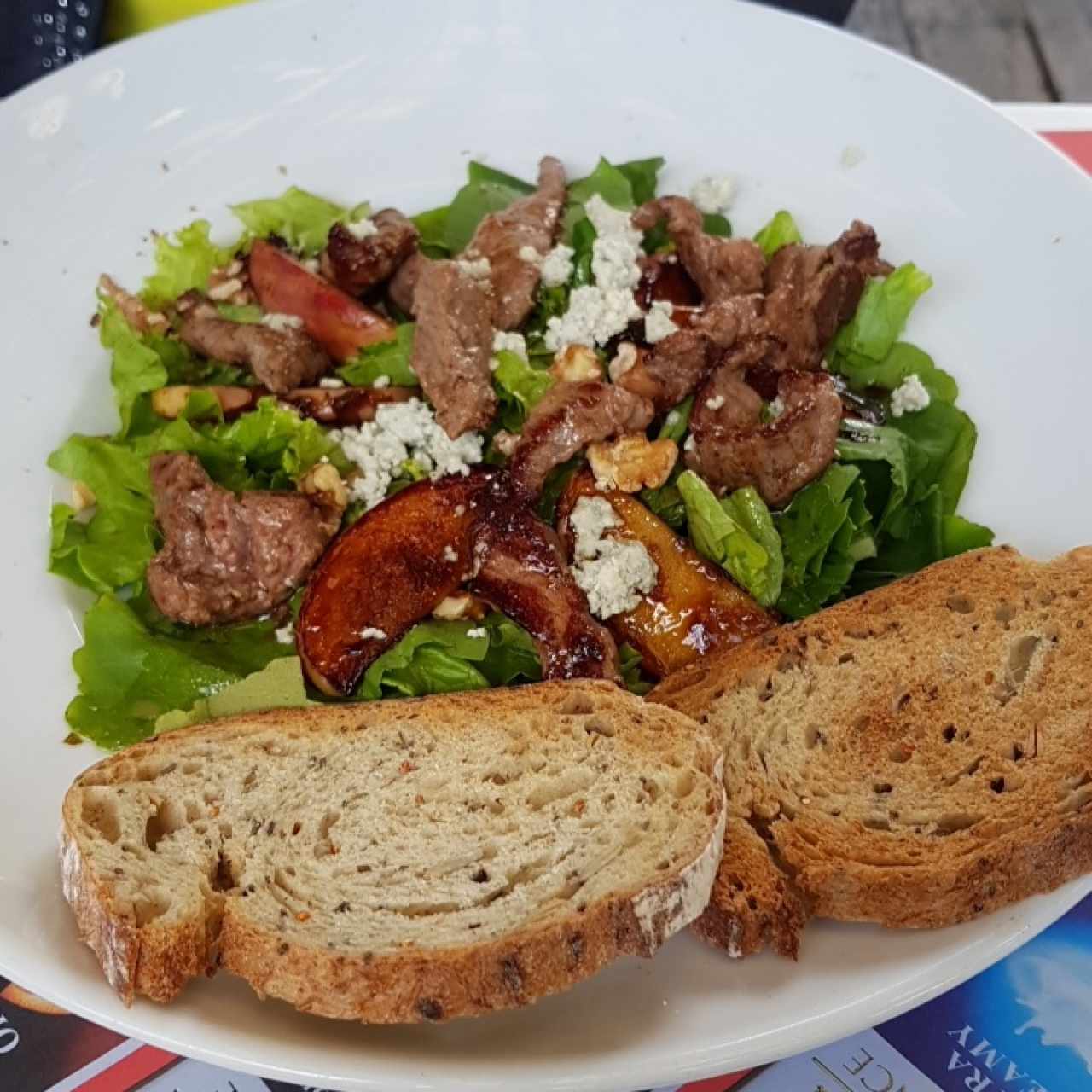 Ensalada Lomito Blue Cheese