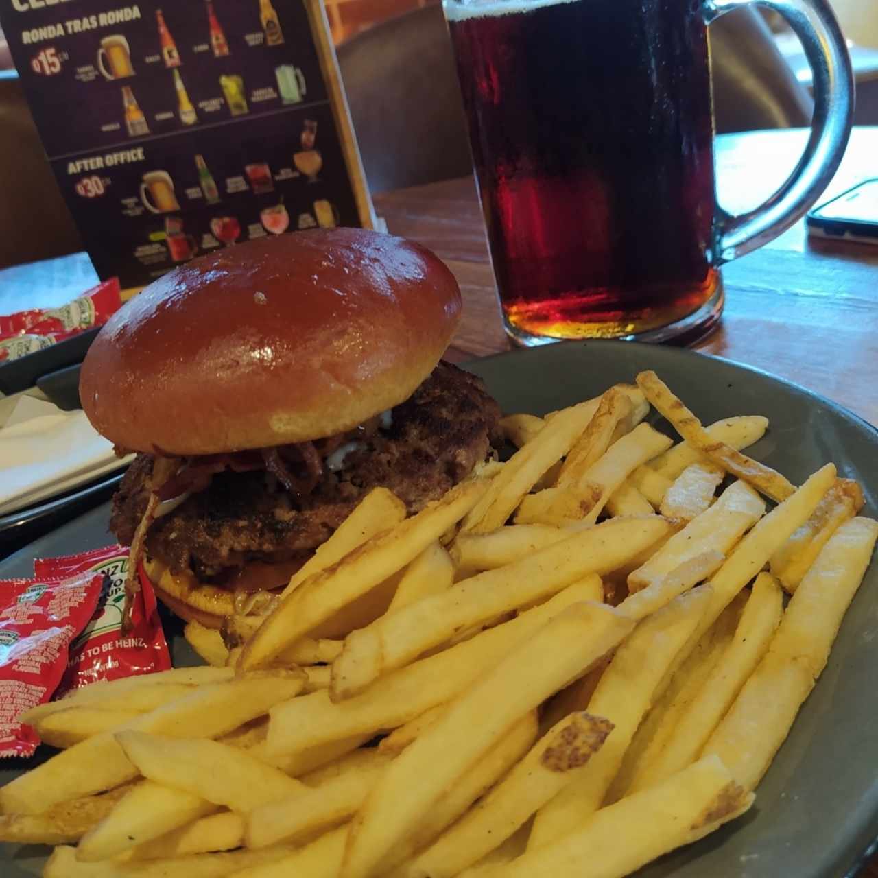 REAL BURGERS - Cowboy Burger