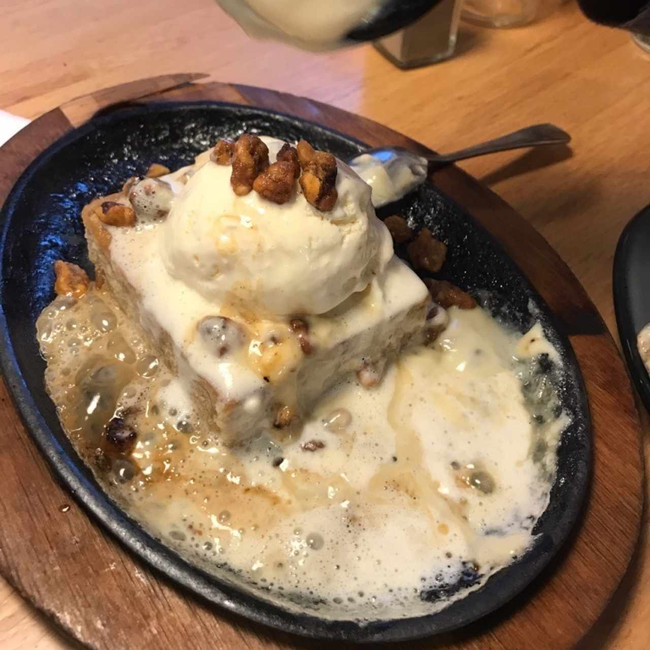 POSTRES - Maple Pecan Blondie