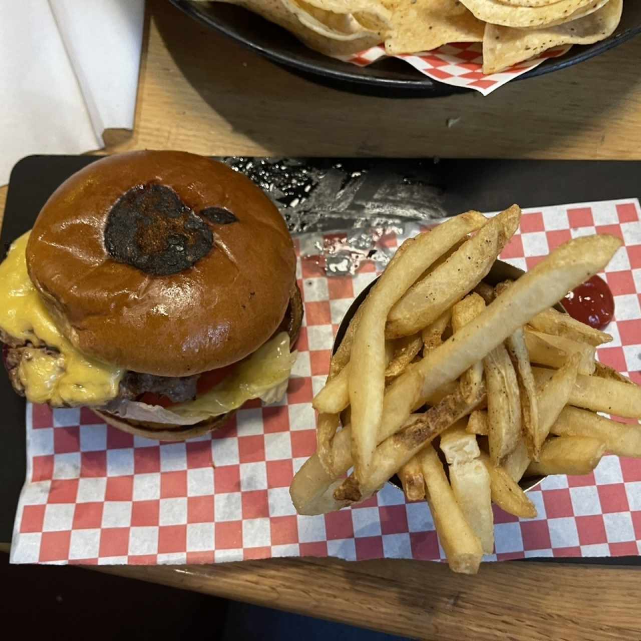 REAL BURGERS - Classic Cheddar Burger