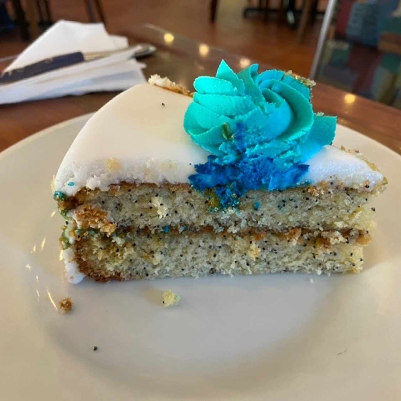 pastel de amapola