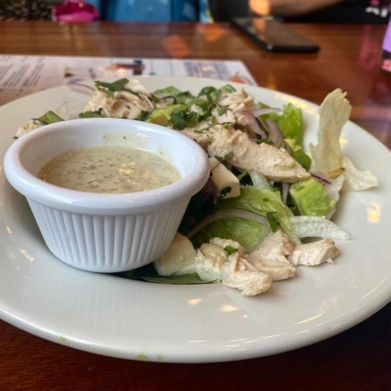 Ensaladas - Aguacate y Pepitoria