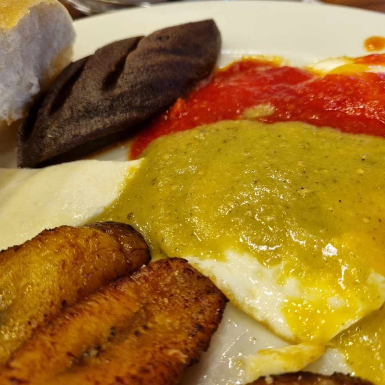 Desayunos Completos - Huevos Divorciados
