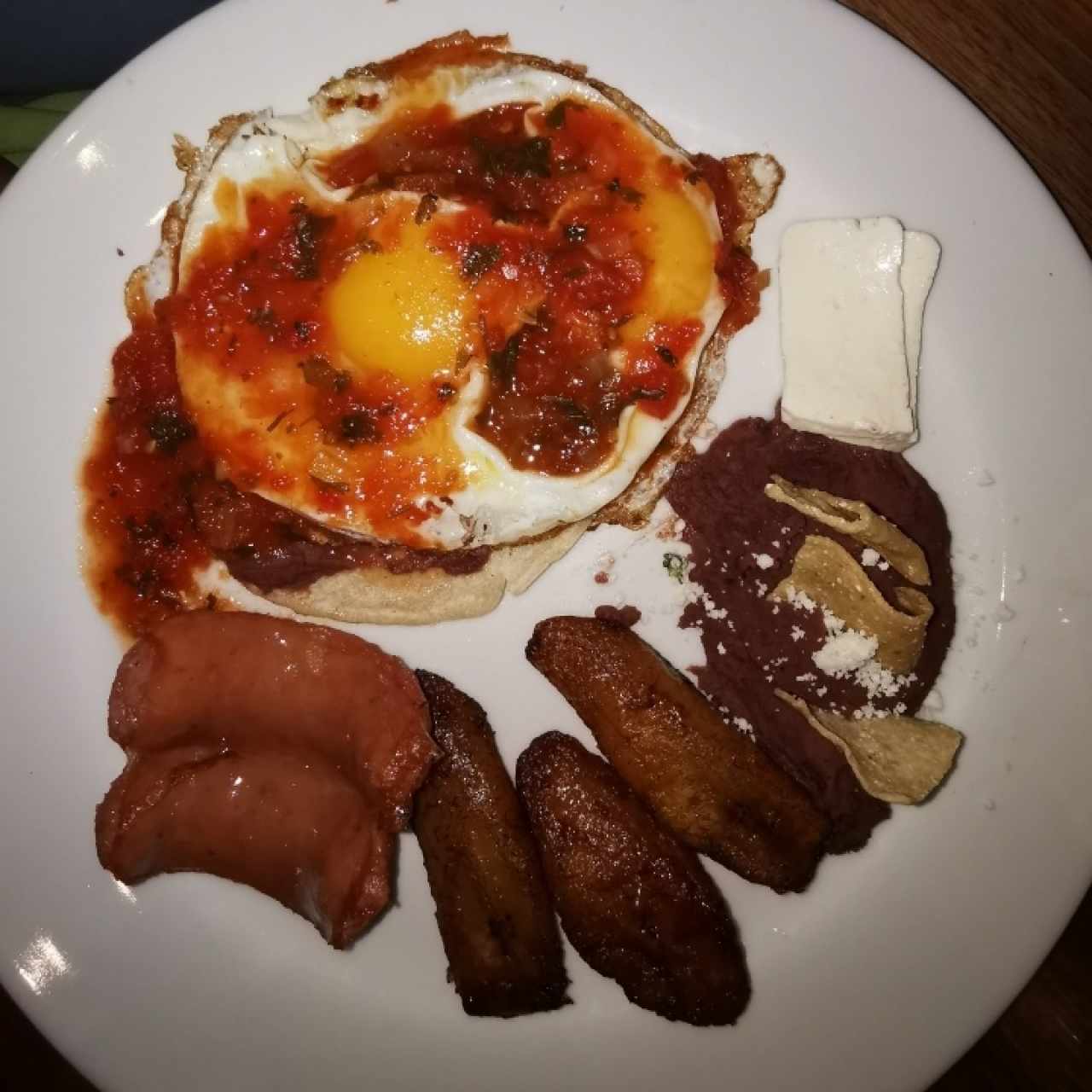 Los Completos - Desayuno Chapin