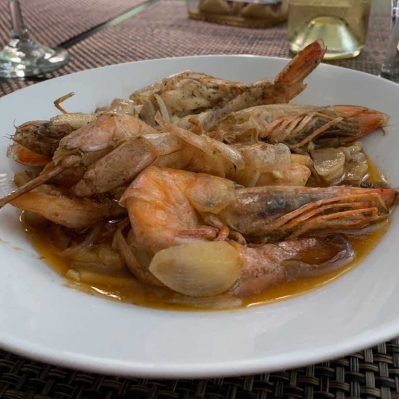 Camarones Jumbo al Ajo
