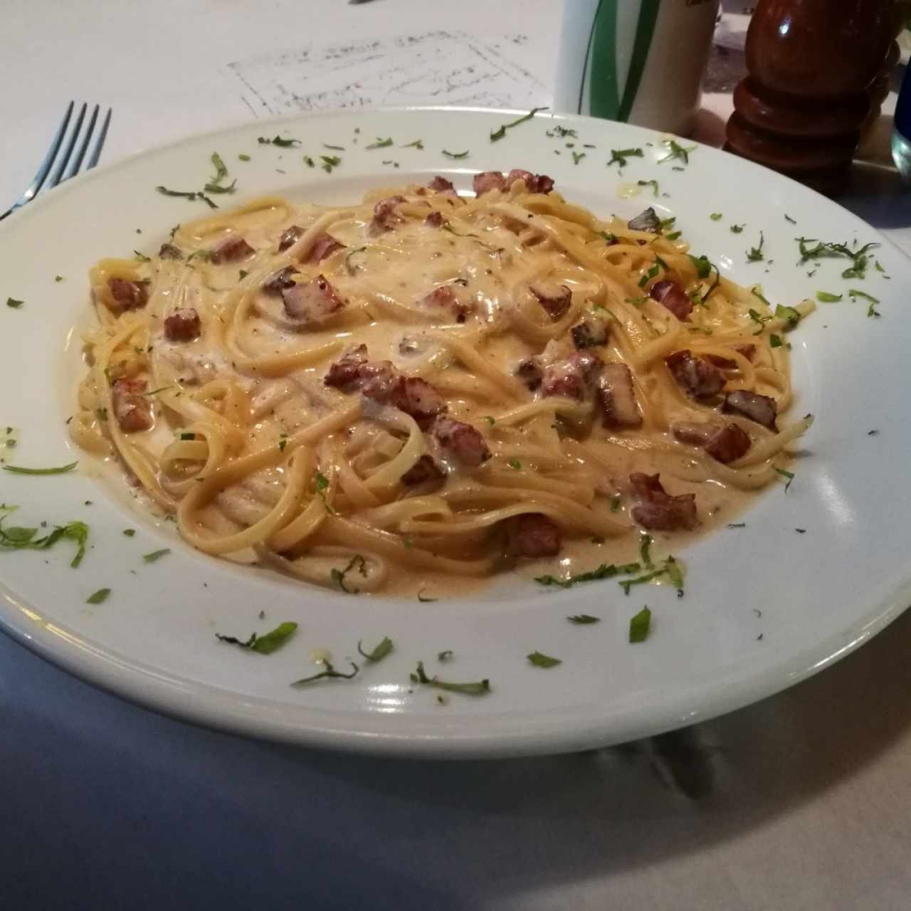 Linguine carbonara.