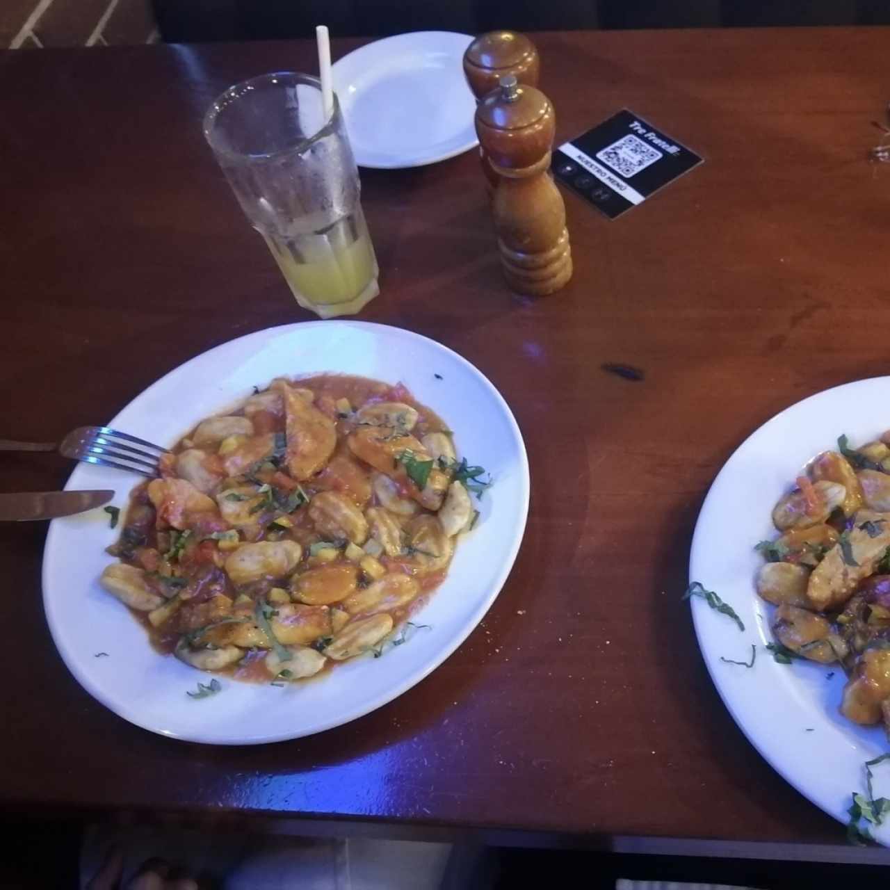 RIGATONI AGLIO, OLIO E POLLO