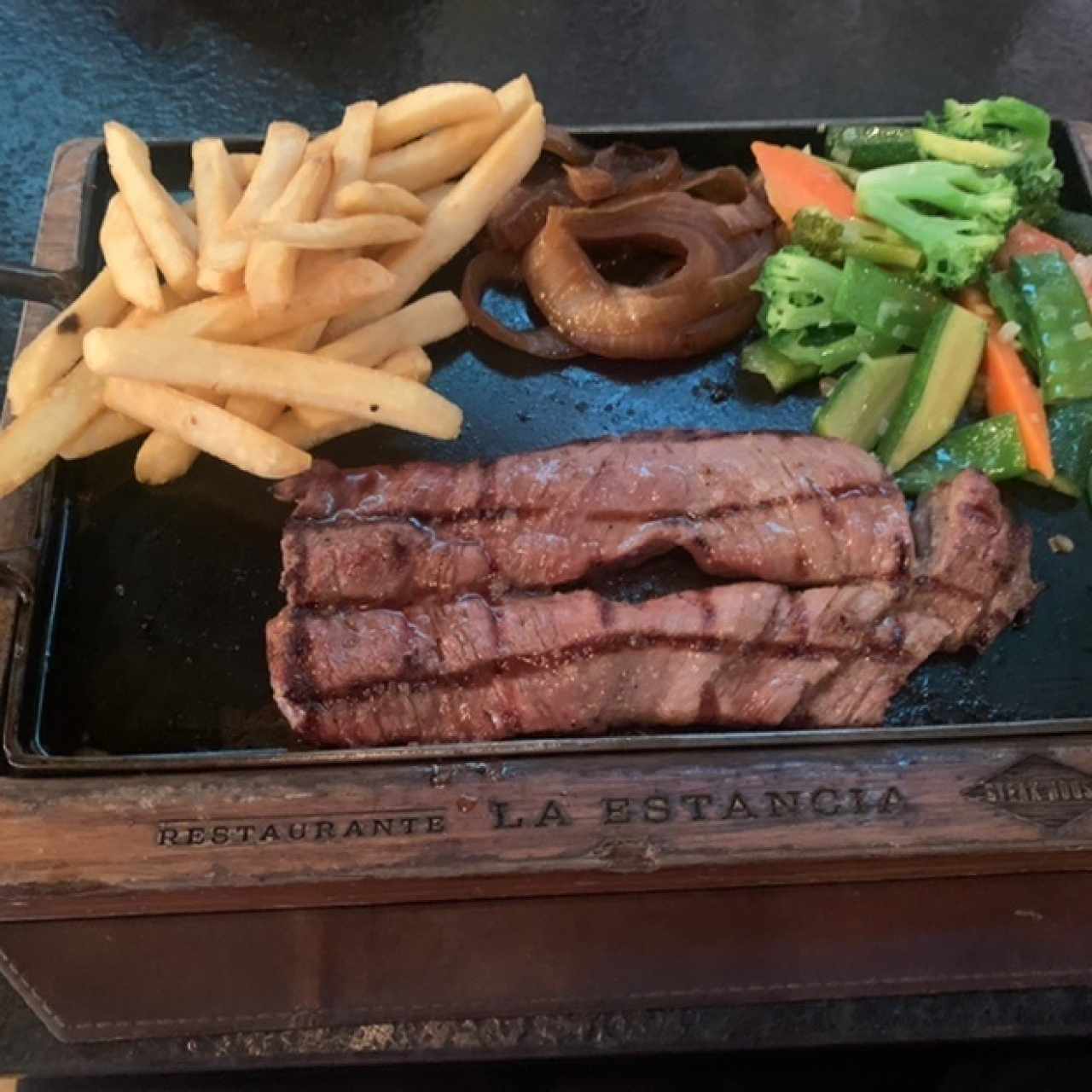 Nuestra Parrilla - Lomito
