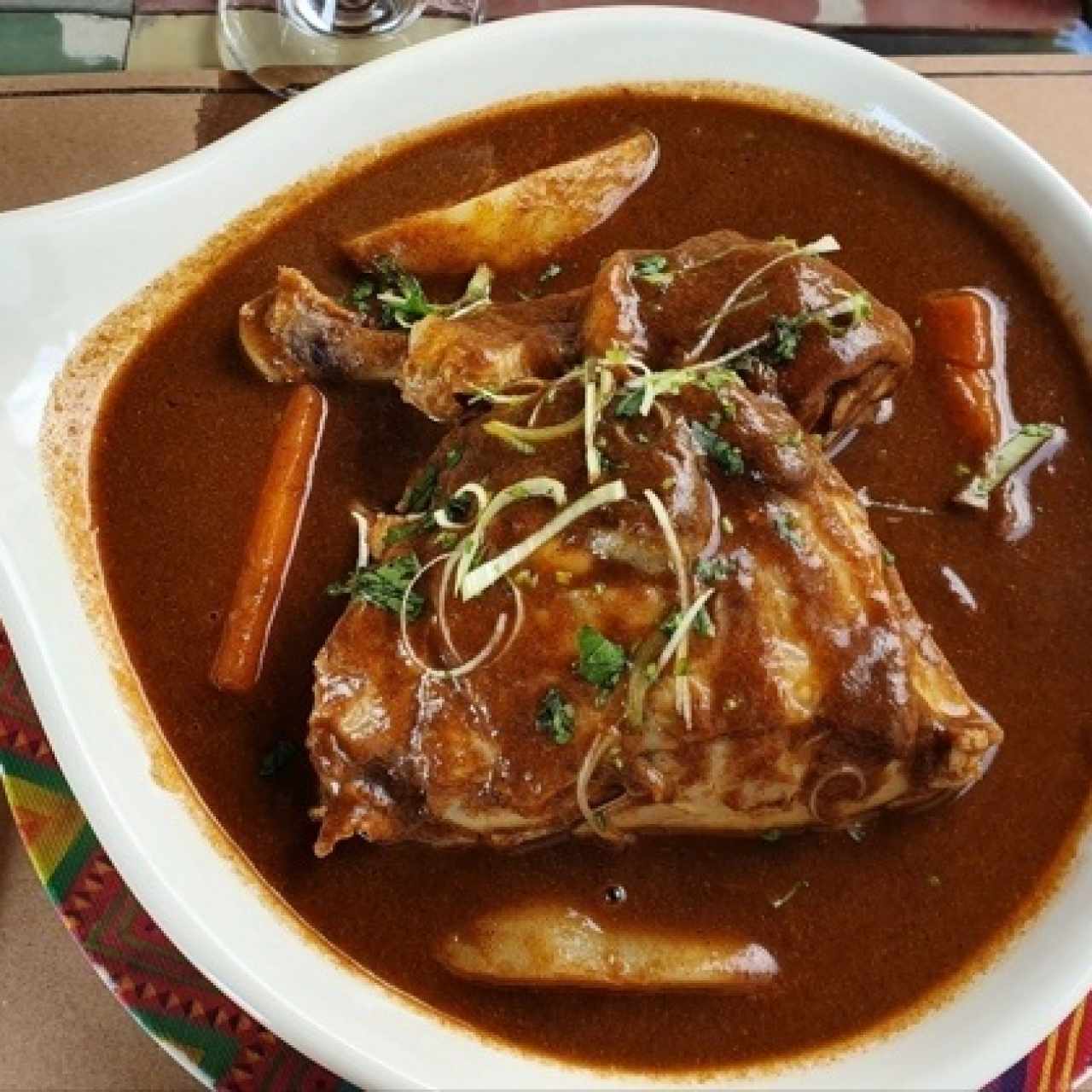Pepián de Pollo, Gallina o Res