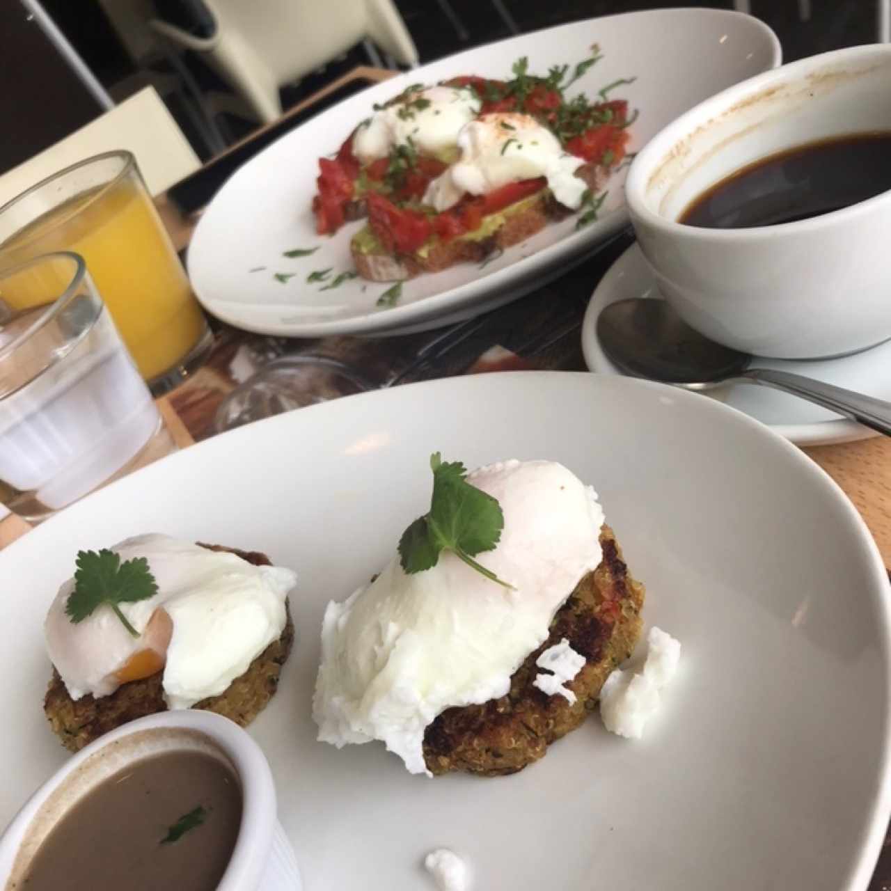 huevos en torta de quinoa