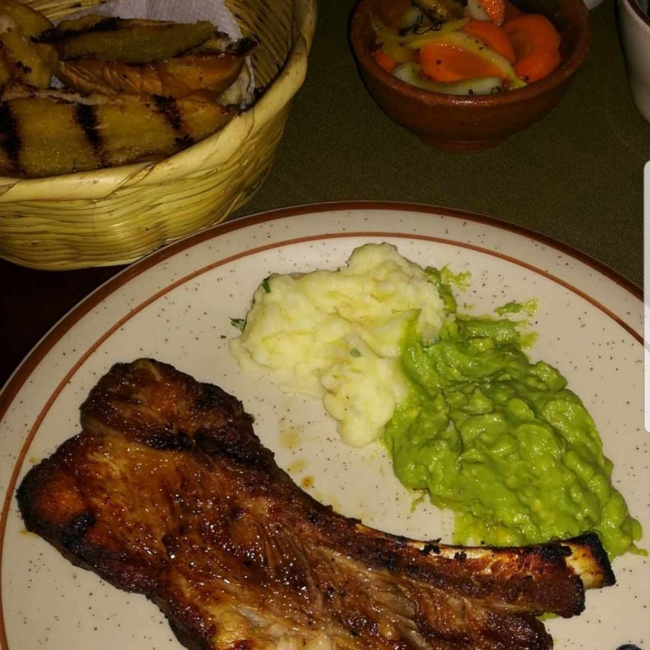 Costillas de cerdo a la barbacoa