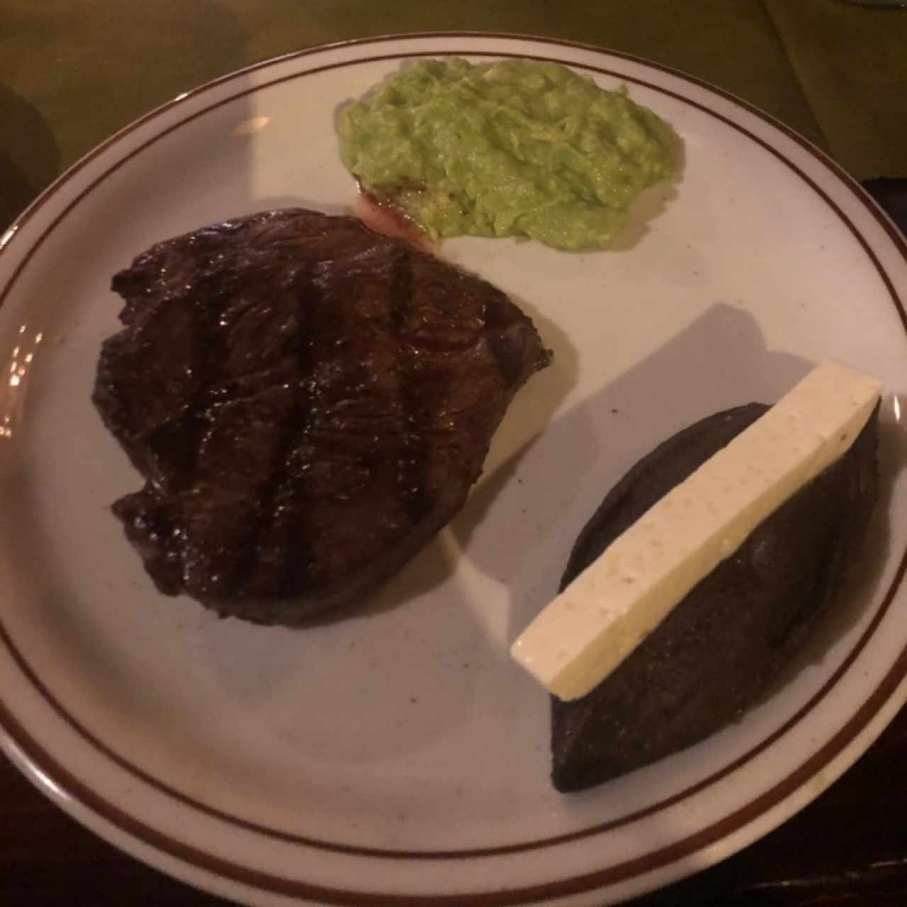 Plato típico con lomito o puyazo