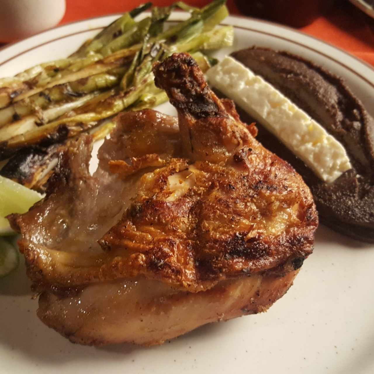 pollo a las brasas