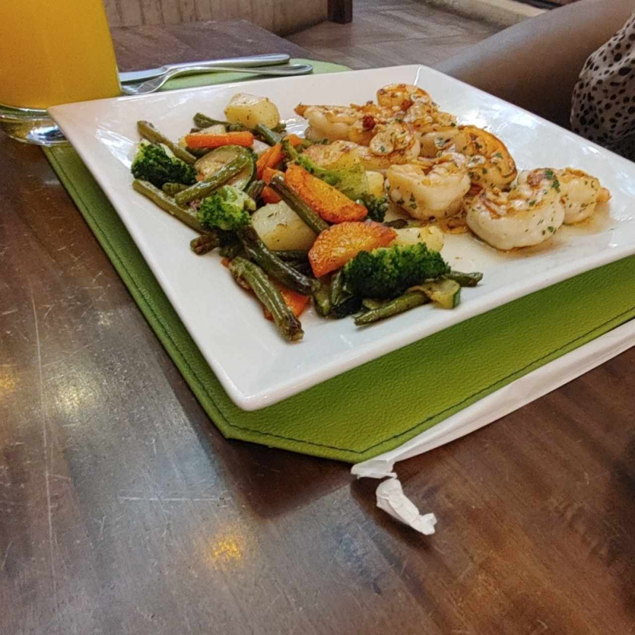 Tapas - Camarones al ajillo