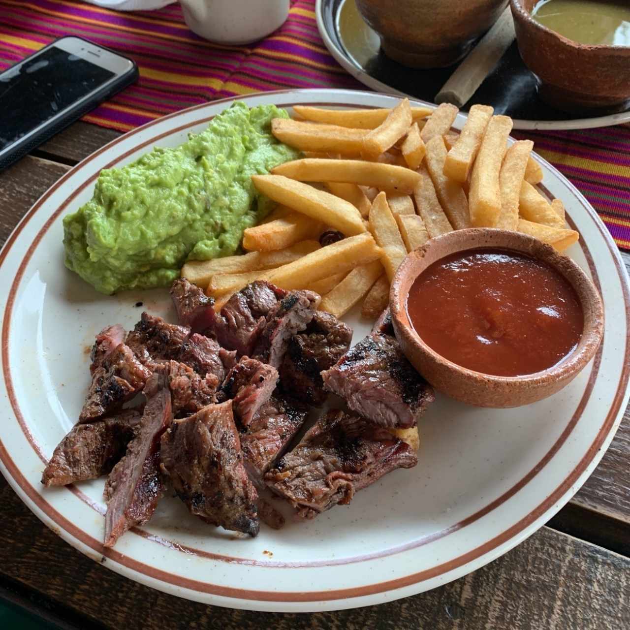 Lomito Pérez 12oz. Q159.95 / 6oz.: Q119.95