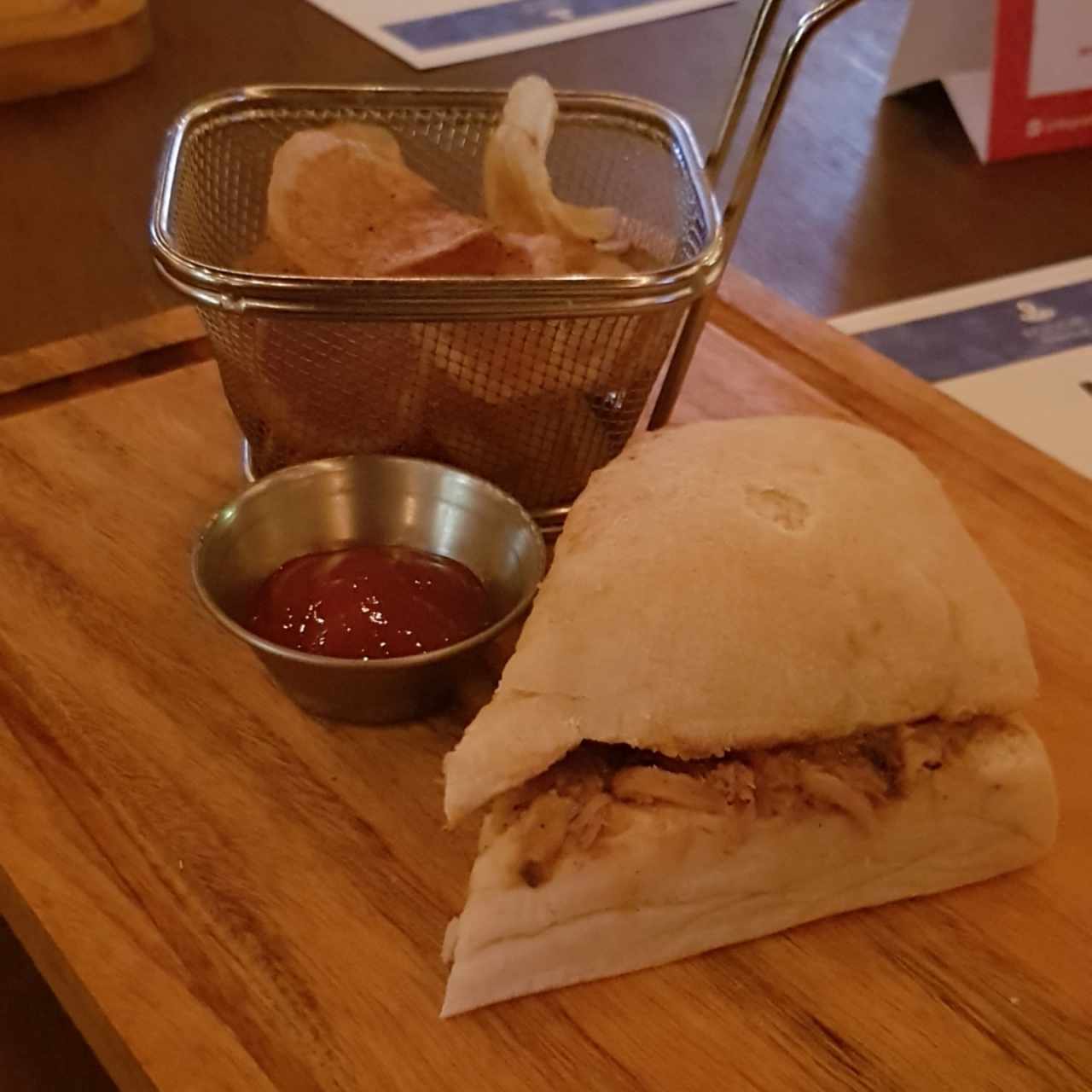 MET Rib con chips artesanales