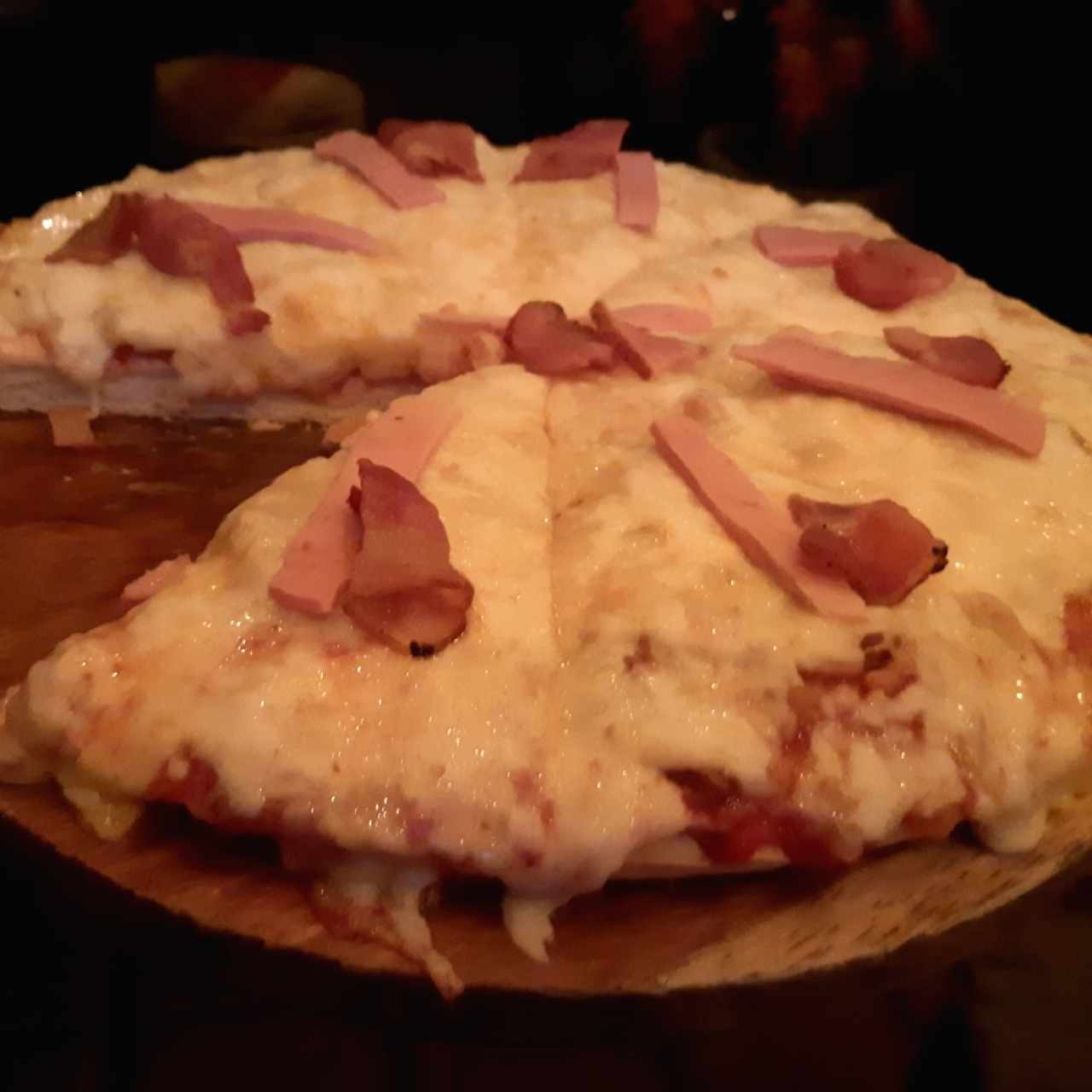 Pizzas - Hawaiian