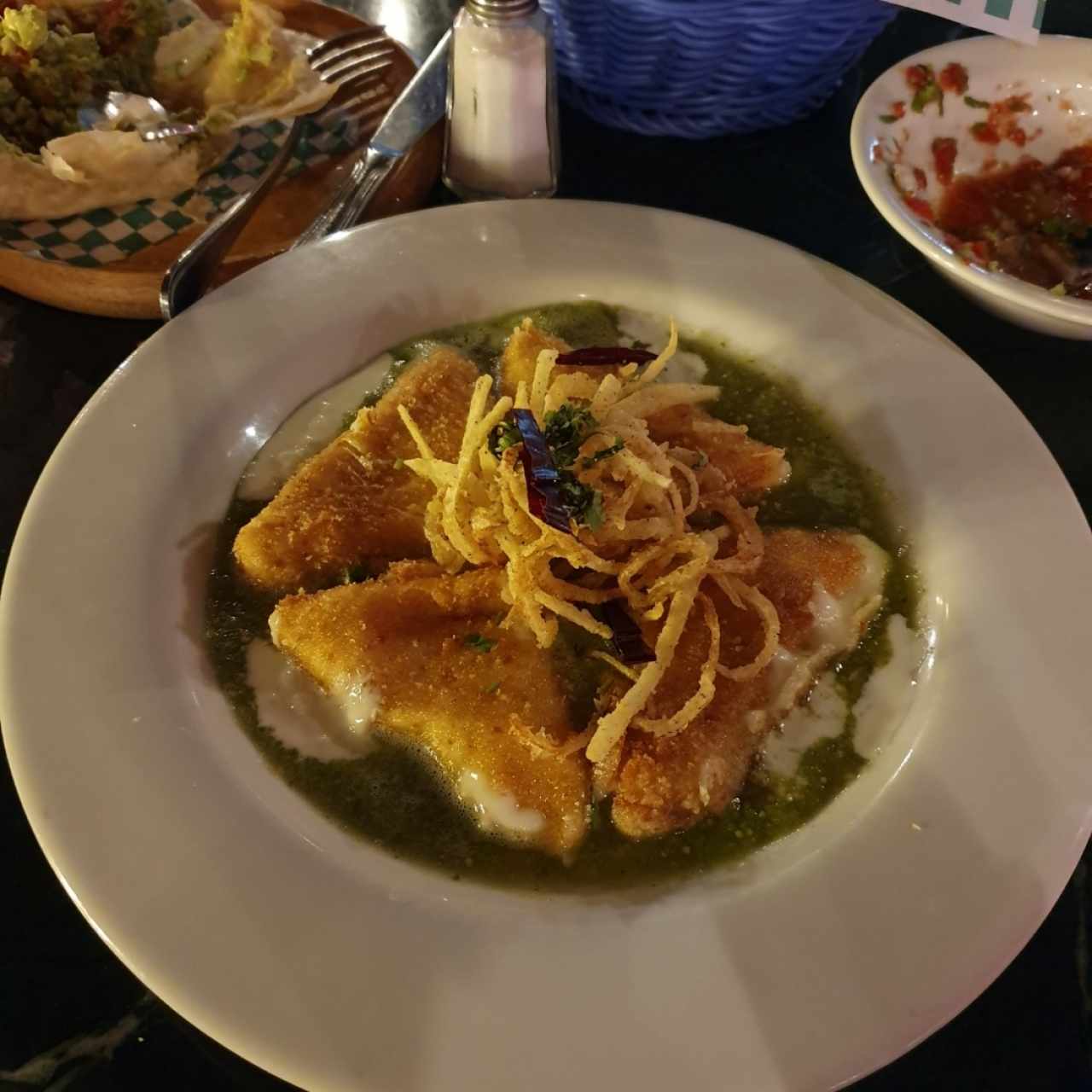 Queso Frito en salsa verde