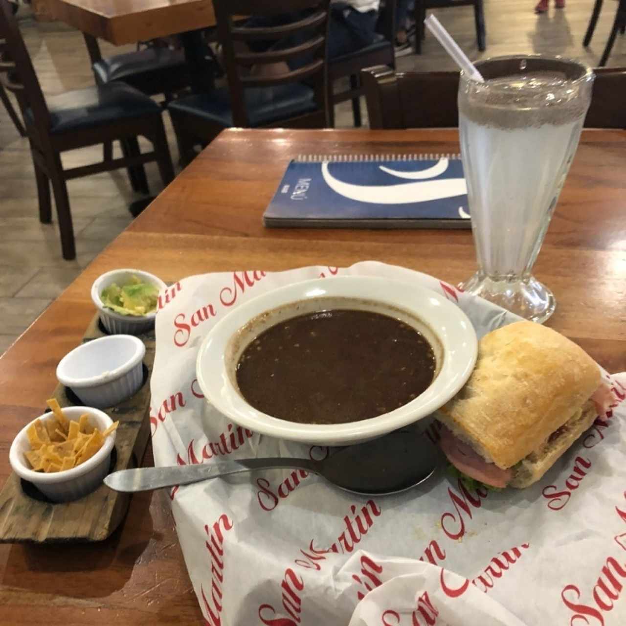 Lunch - Dos de Tres