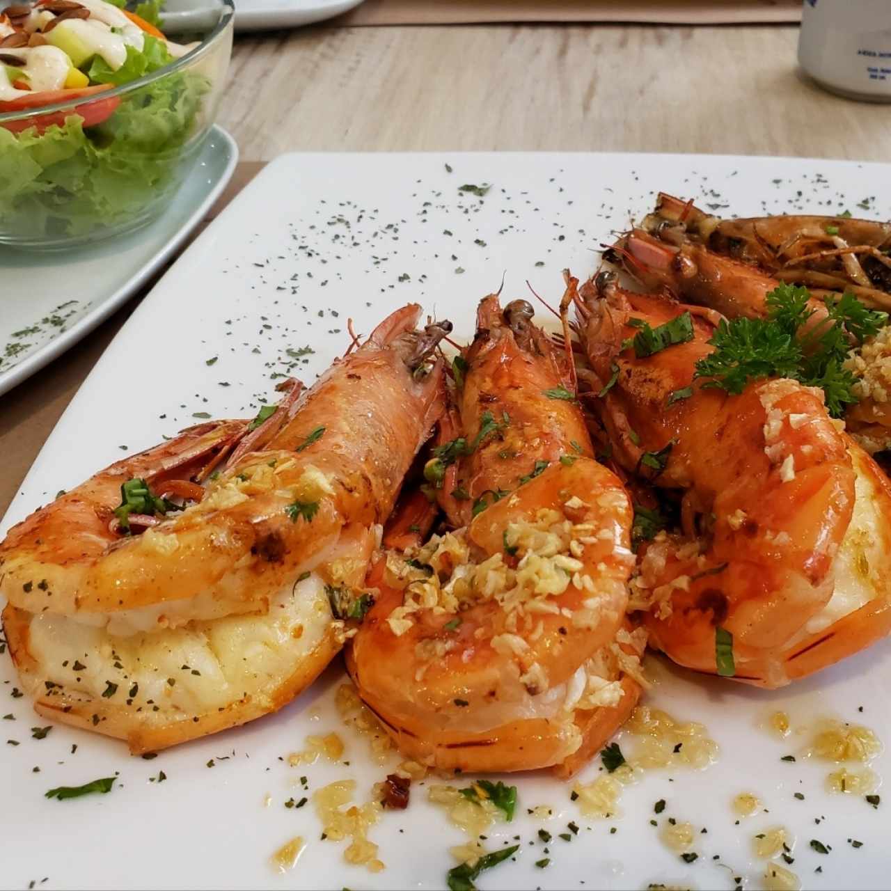 Platos Fuertes - Camarones Delfines