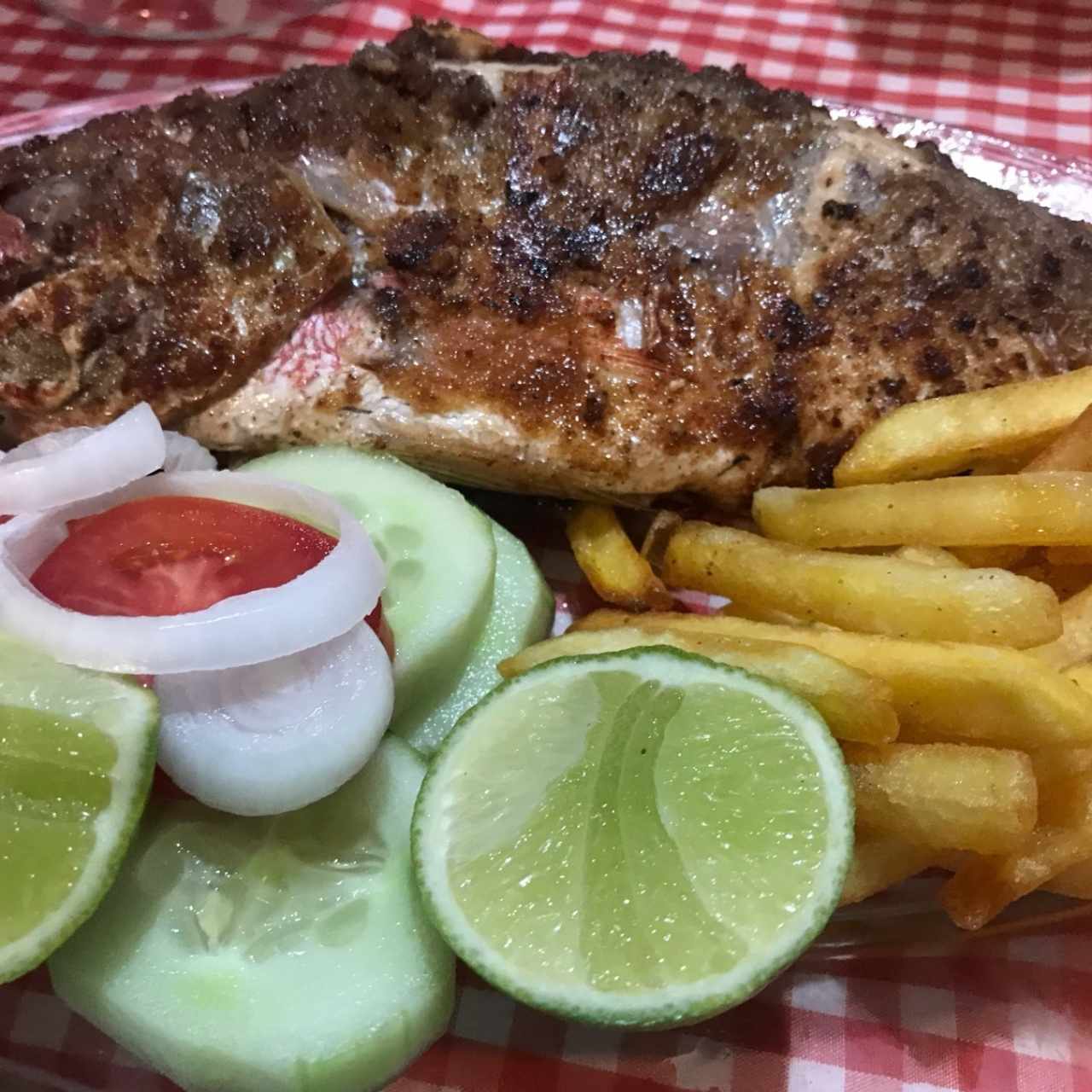 Platos Fuertes - Mojarra Río dulce