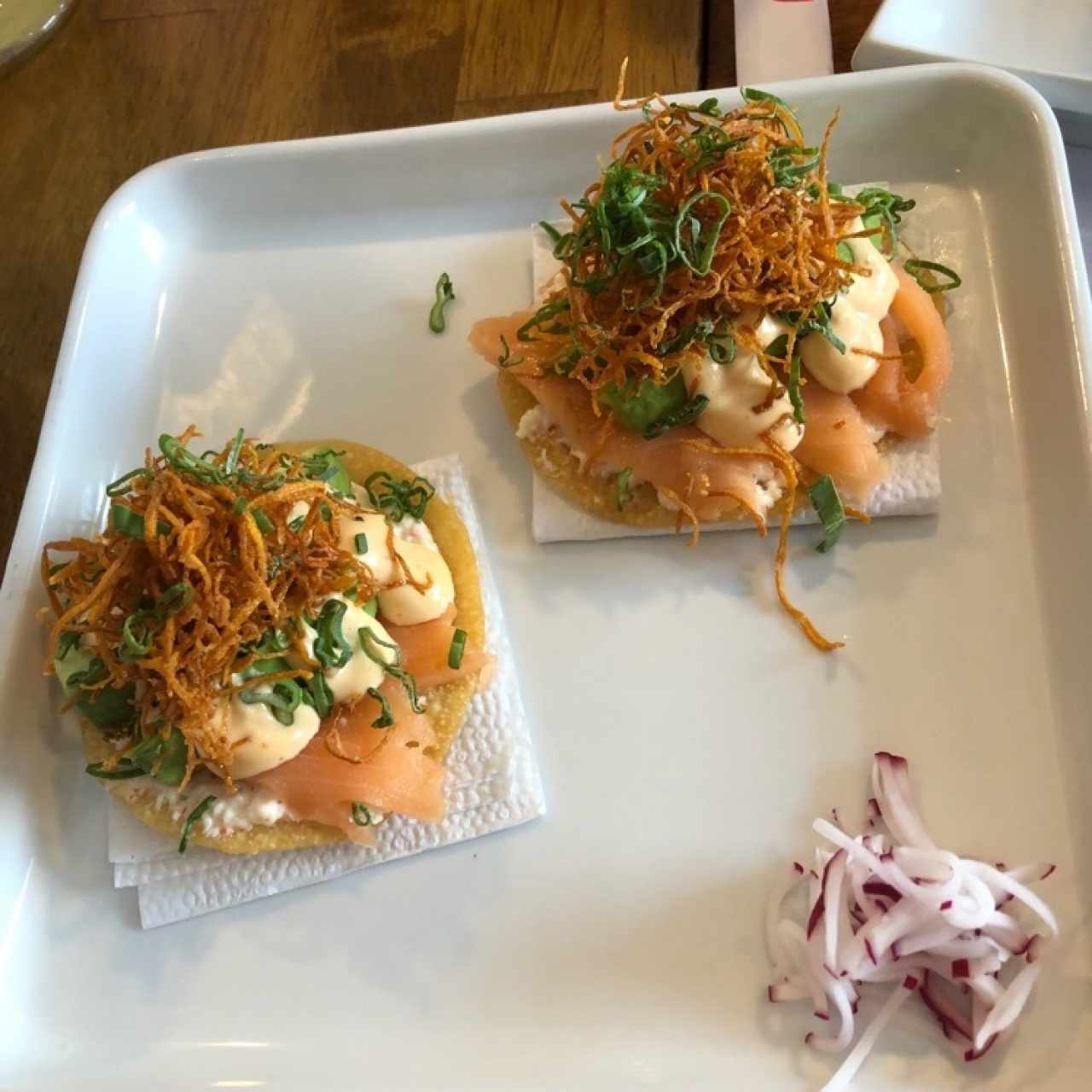 Entradas - Tostadas de Salmón