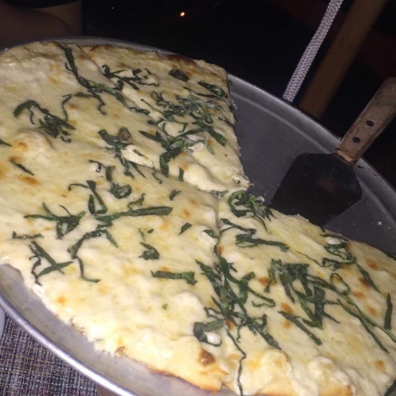 Pizza cuatro quesos 