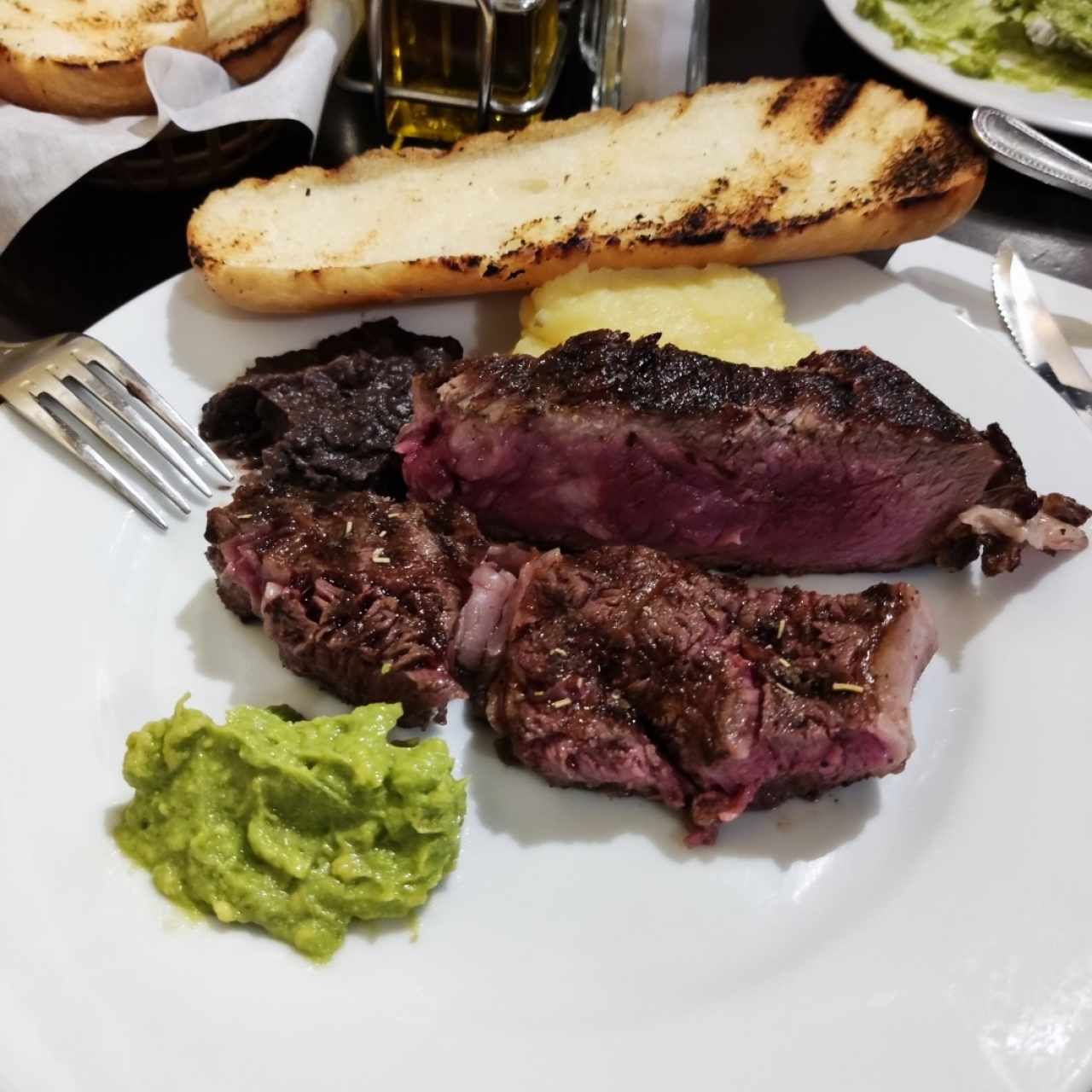 Nuestra Parrilla - Tomahawk