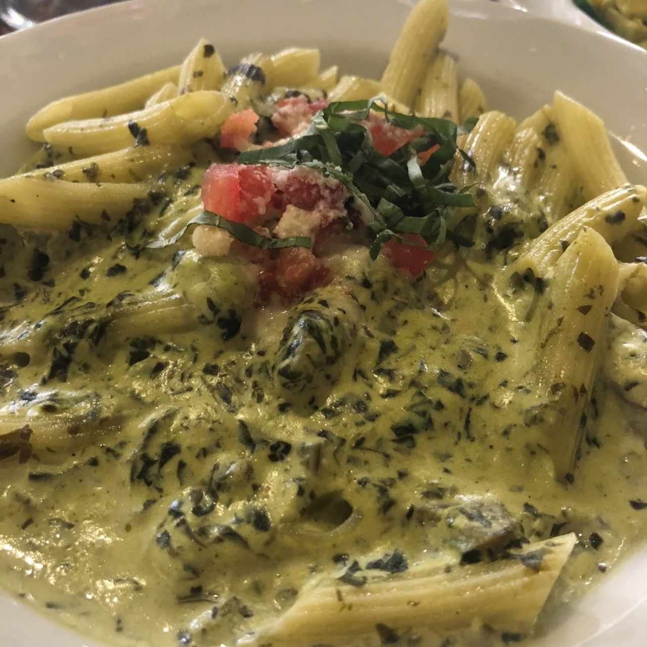 pasta de espinaca y hongos