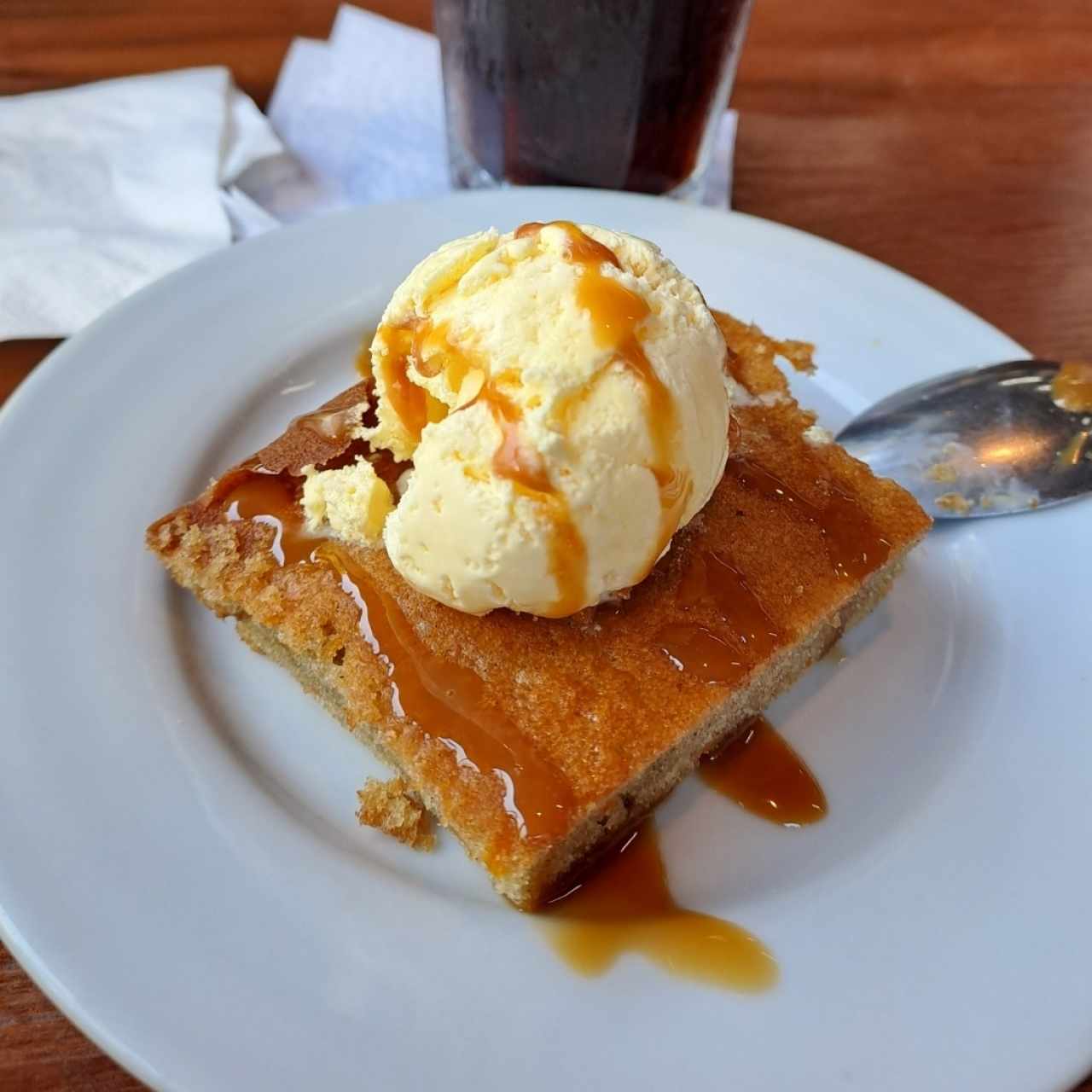cake with ice cream