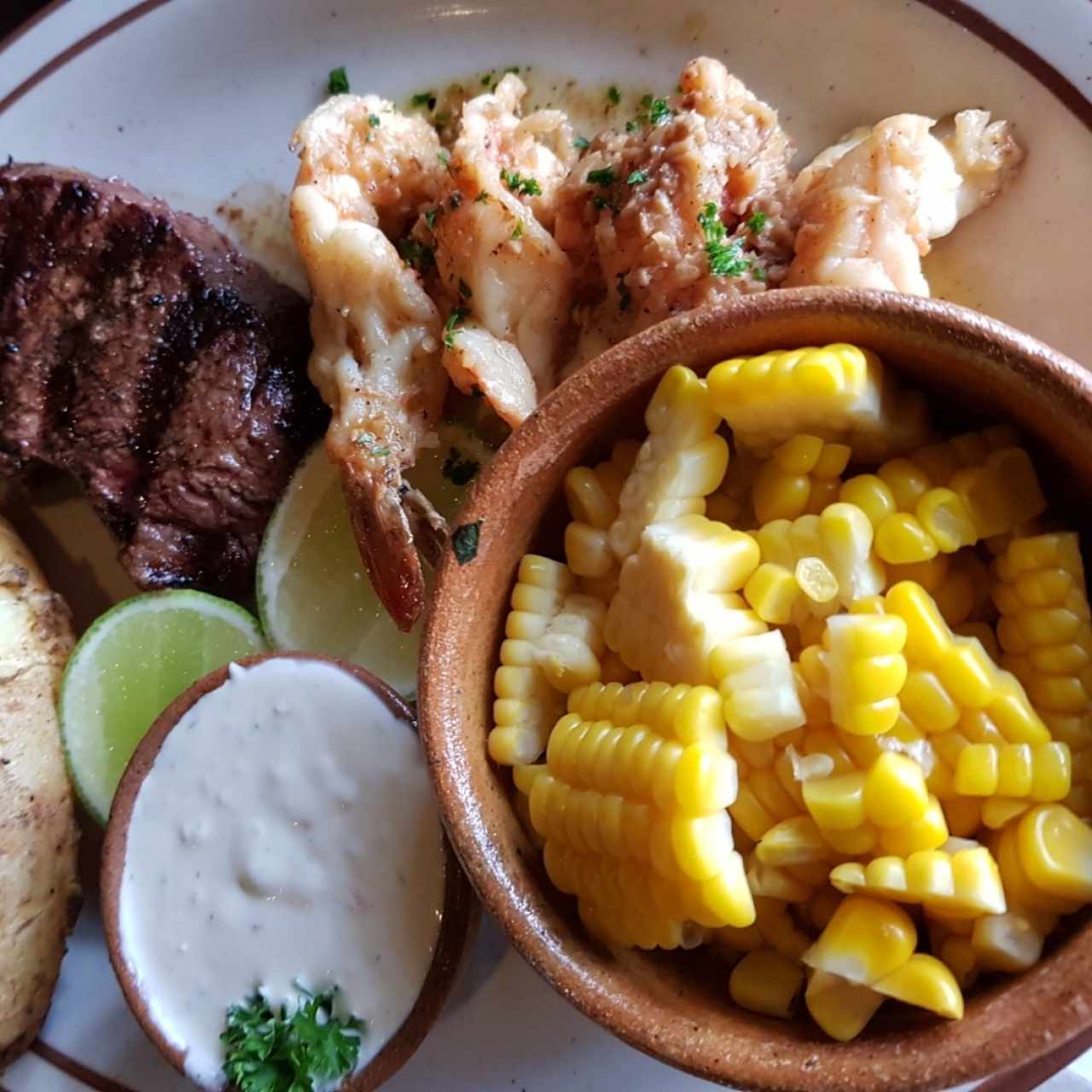 Lomito o puyazo y camarones