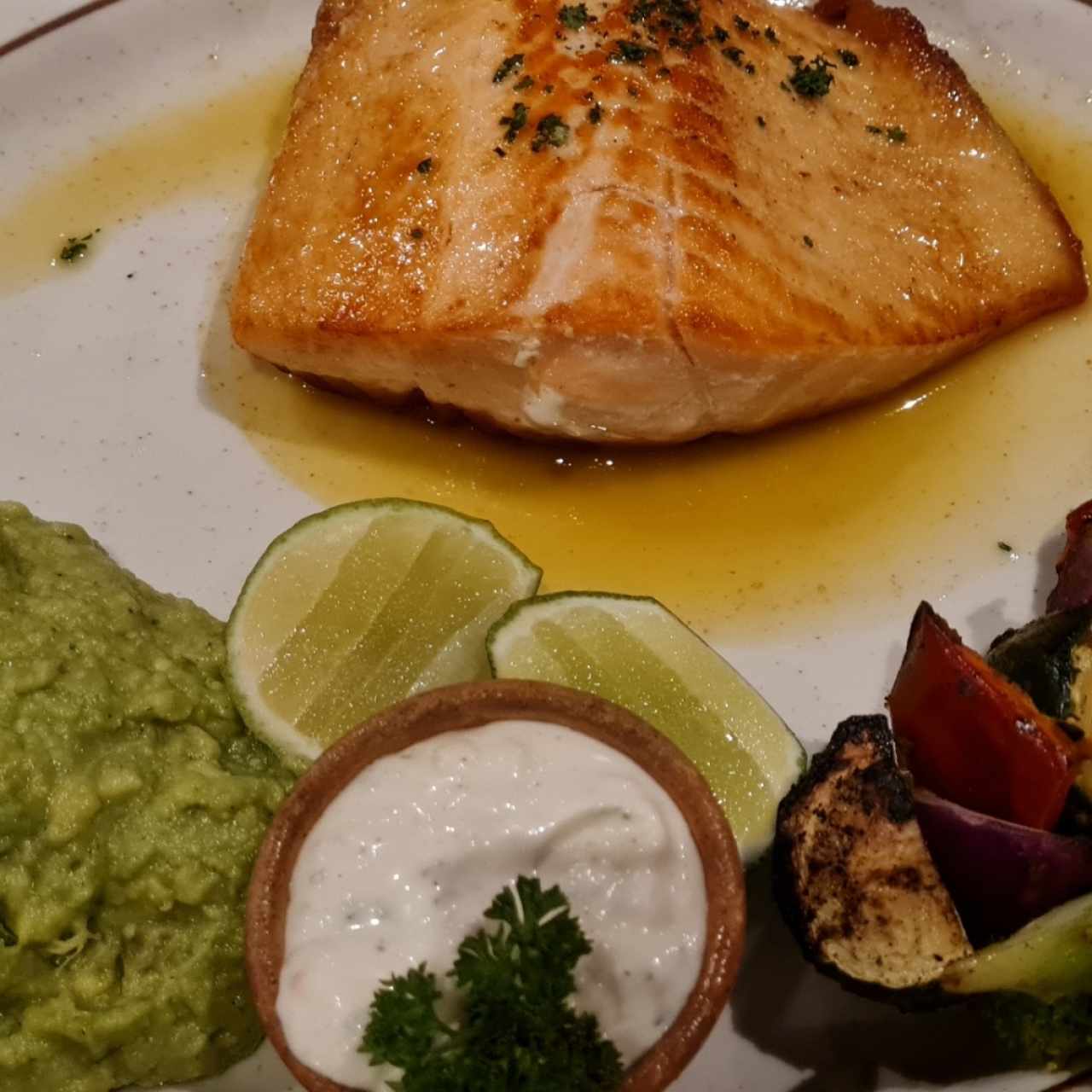 Salmón noruego a la parrilla