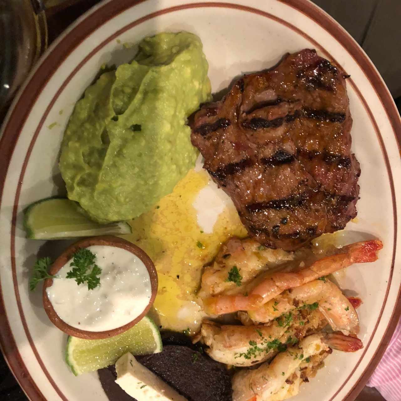 Lomito o puyazo y camarones