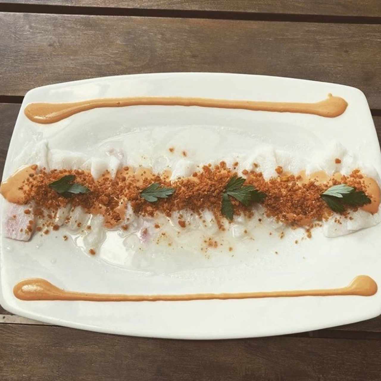 Tiradito de Róbalo al aroma de chipotle