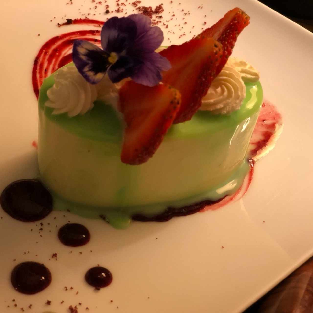 postre de limon y chocolate blanco