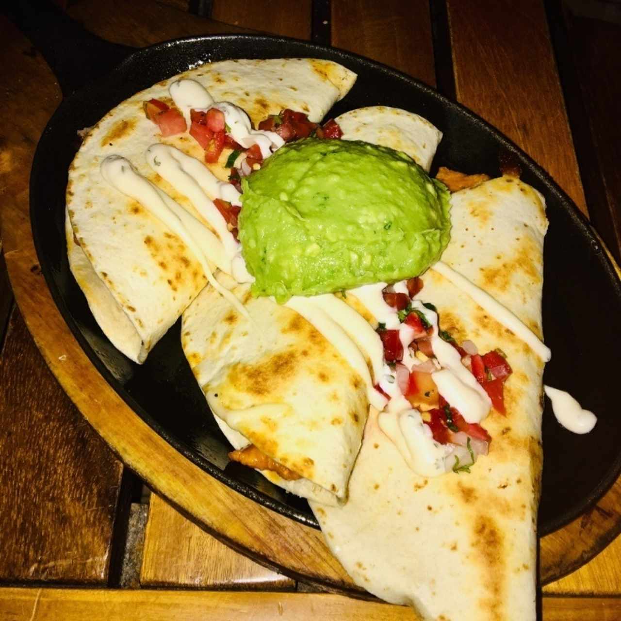 LAS QUESADILLAS - BUFFALO SAUCE