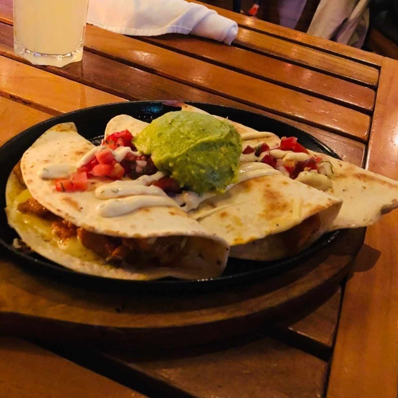 LAS QUESADILLAS - BUFFALO SAUCE